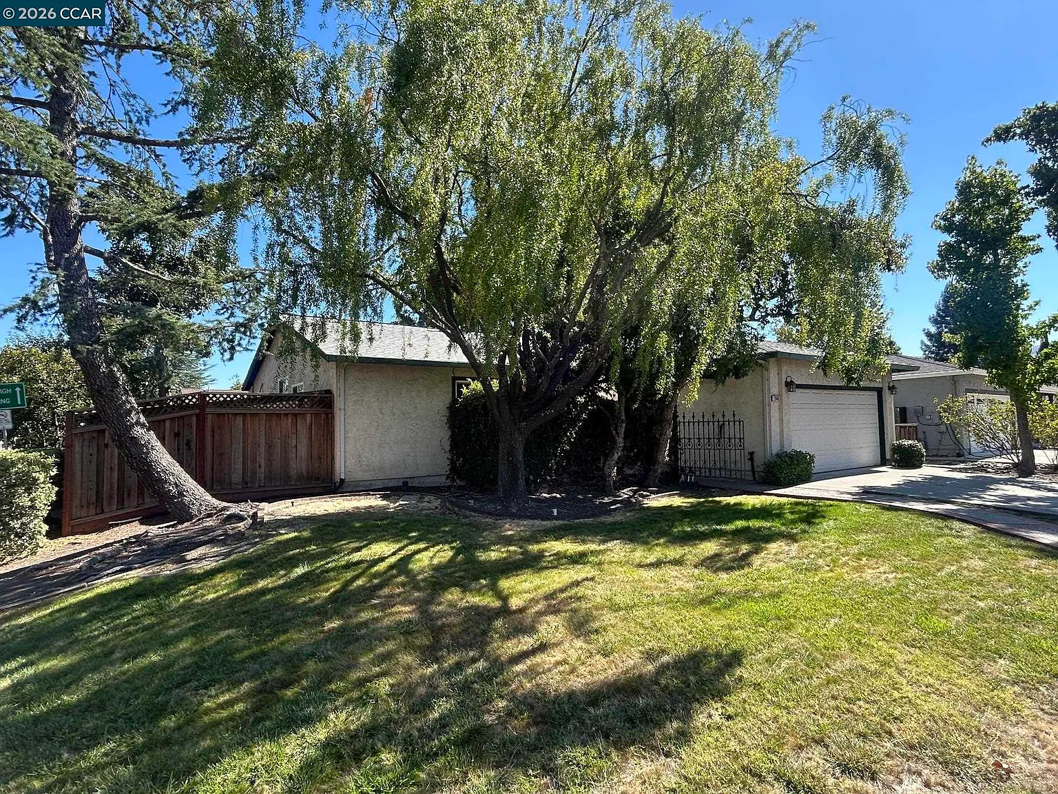 3 bed, 1619 sqft, $4,500 — Photo 2
