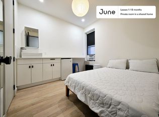 1716 Linden St #1L-A, Ridgewood, NY 11385