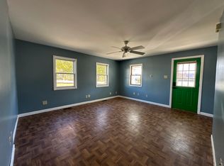 12 Methodist St, Niantic, CT 06357