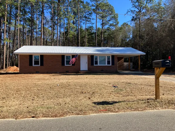 1521 Acacia Dr #1, Fayetteville, NC 28314