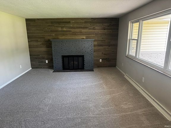 4th image of 7230 Penrose Dr