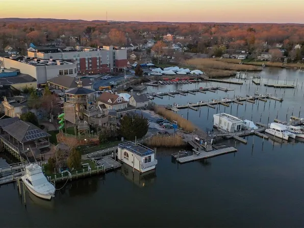 469-T1 E Main Street, Riverhead, NY 11901