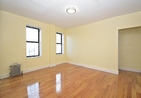 5th image of 3300 Bailey Ave #82