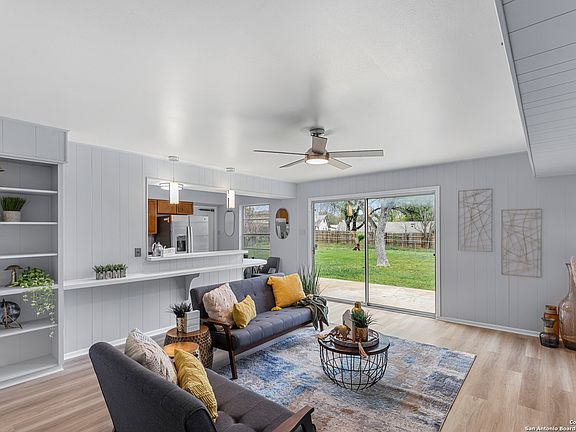 5th image of 515 SONNET DR