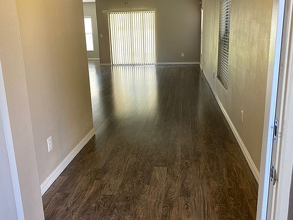 2nd image of 1122 Ballard Green Pl