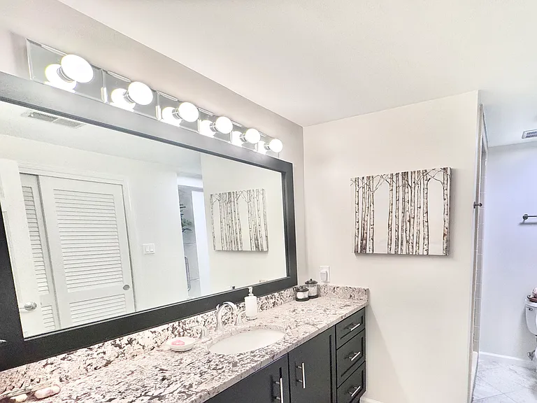 1430 Carrington Ln — Photo 12