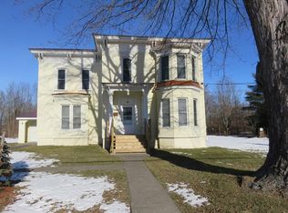 9 Burns Holden Rd, Fort Covington, NY 12937