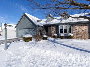 W180N9872 Riversbend Cir W, Germantown, WI 53022