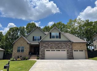 4 Peaceful Ct, Fountain Inn, SC 29644