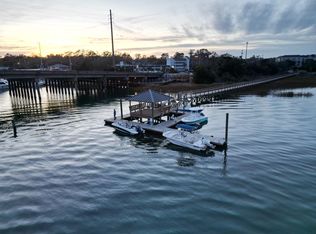 7225 Wrightsville Ave #B-306, Wilmington, NC 28405