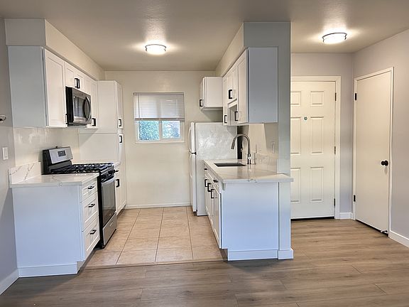 2nd image of 7010 Jordan Ave #2-1