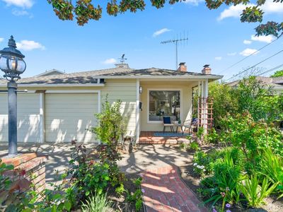 1137 Elm Street, San Carlos, CA, 94070