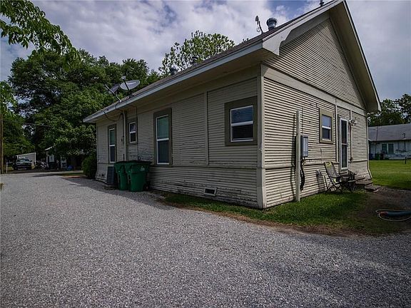 5th image of 2502 2nd St