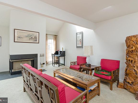 4th image of 6521 Gretna Green Way