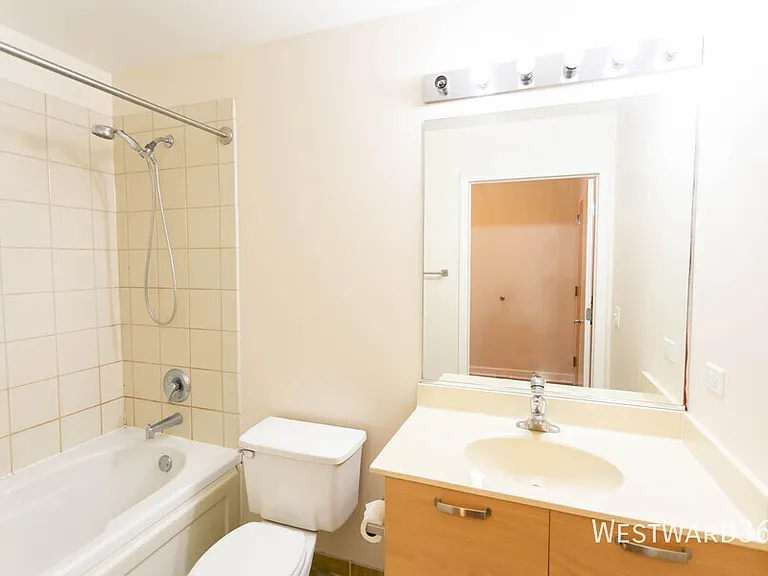 111 S Morgan St #402 — Photo 9