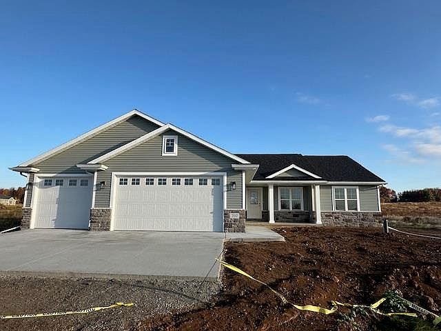 1st image of 707 Wildwind Dr