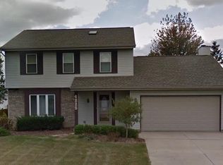 4225 W Madison Blvd, Franklin, WI 53132