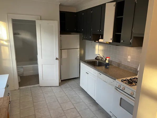 104 Jefferson Street image 1 of 6