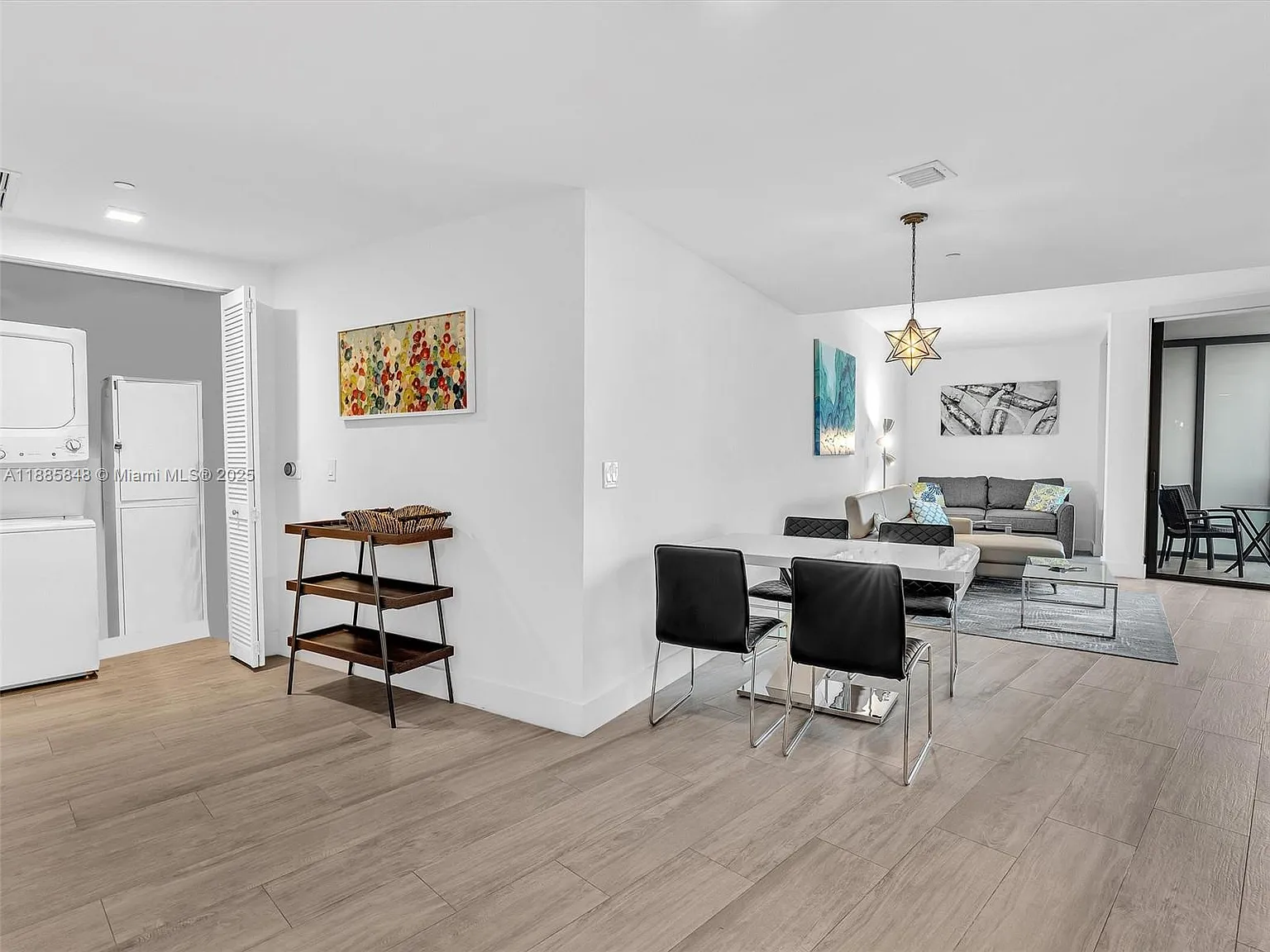 3401 Midtown Condo — Photo 4