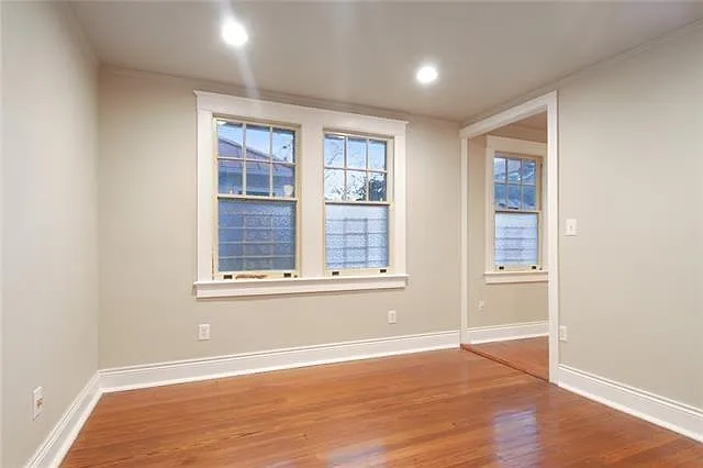 2738 Calhoun St — Photo 17