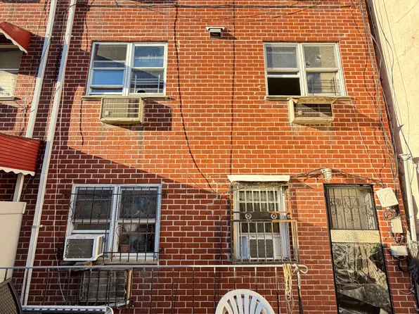 94-44 45th Avenue image 3 of 10