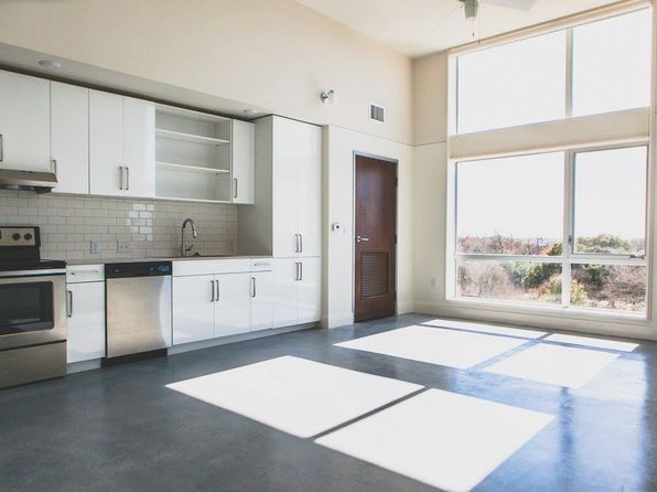 840 E Mulberry Ave APT 102