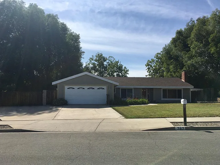 787 Kolding Ave — Photo 3