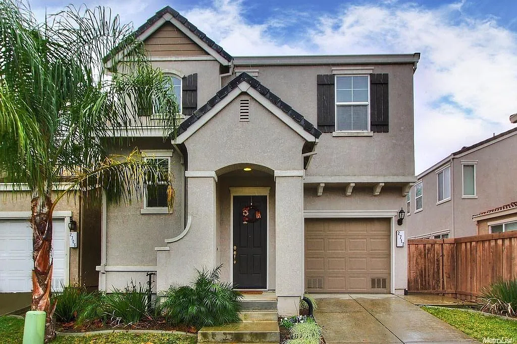 2712 Tourbrook Way photo 1