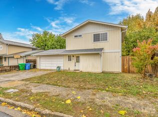 657 Sarah Ln, Eagle Point, OR