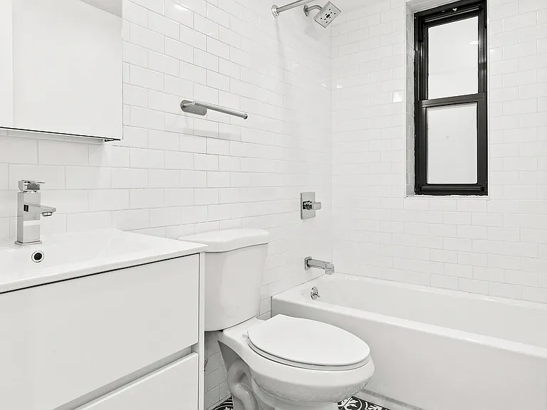 10 W 65th St #6-O — Photo 6