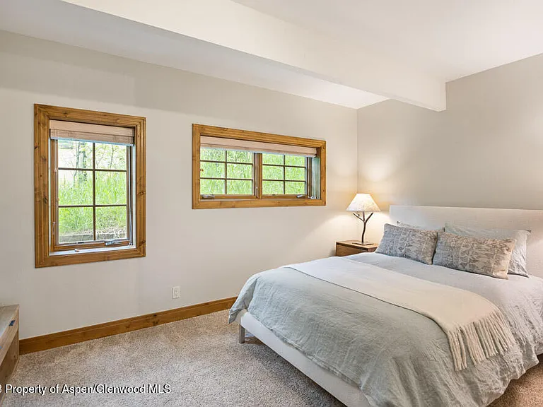 64 Eastwood Dr — Photo 18