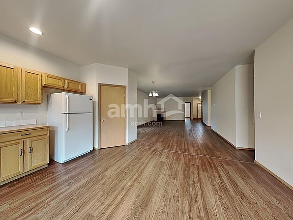 4th image of 11102 179th Avenue Ct E