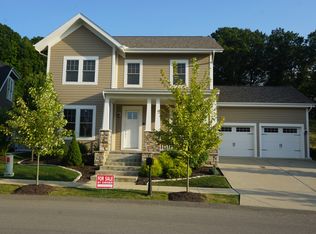 227 Venango Trl, Mars, PA 16046