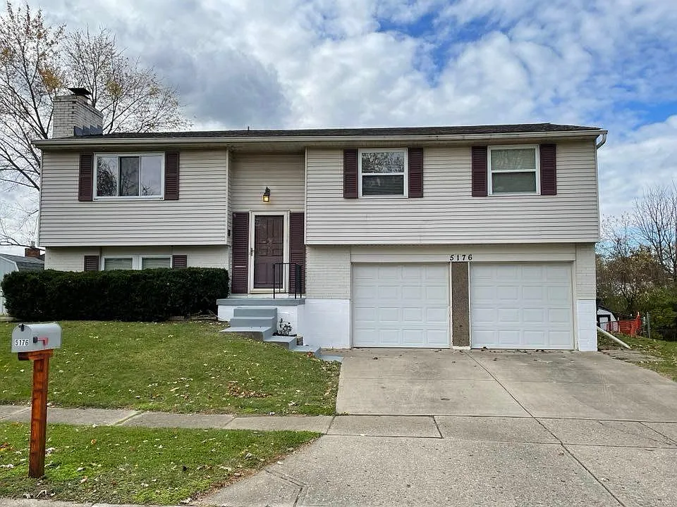 3 bed, 2.5 bath, 1687 sqft, $1,950 — Photo 1