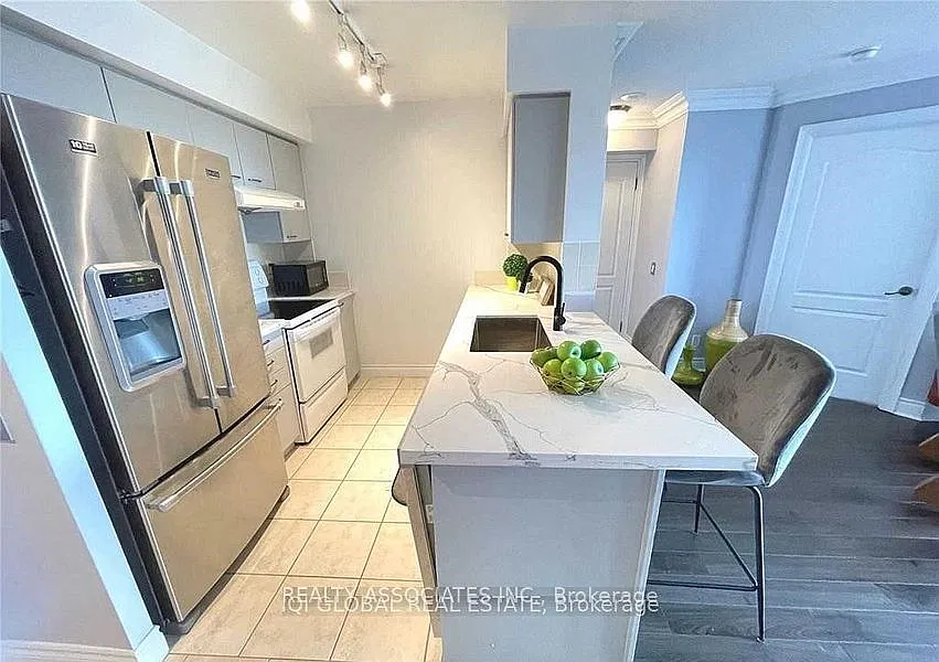 2 Clairtrell Rd — Photo 3