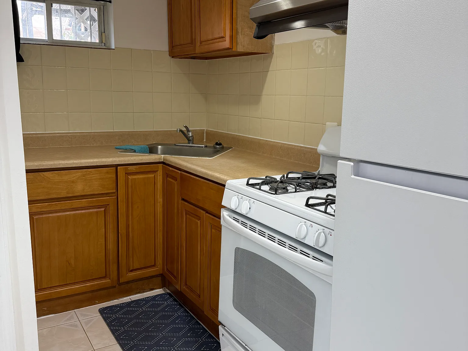 76th Rd, Oakland Gardens — Photo 4