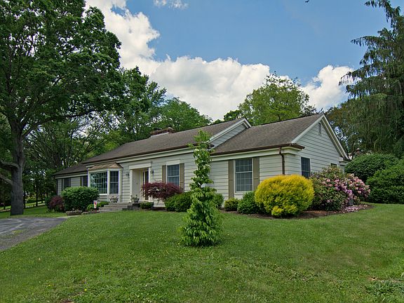 3rd image of 238 Talbott Cir
