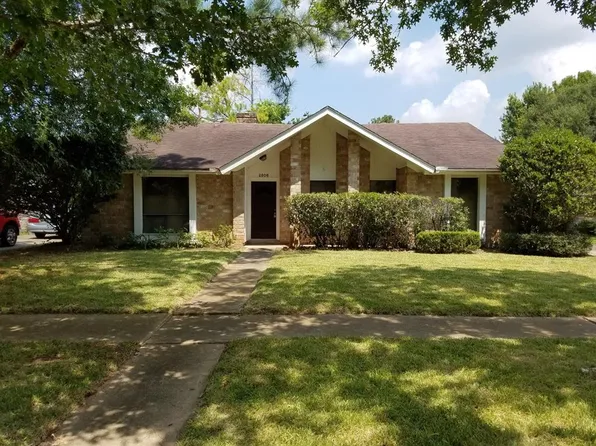 2806 Cotton Stock Dr, Sugar Land, TX 77479