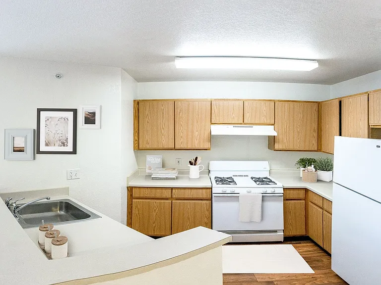 Cortland Estates — Photo 9