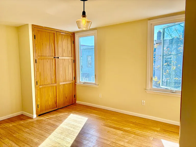 6 Rademan Pl — Photo 7