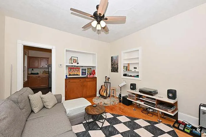2 bed, 1144 sqft, $1,800 — Photo 3