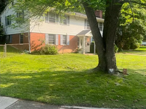 100 Yeonas Cir SE, Vienna, VA 22180