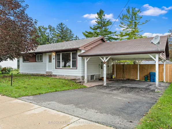 390 Mississaga St W, Orillia, ON L3V 3C5