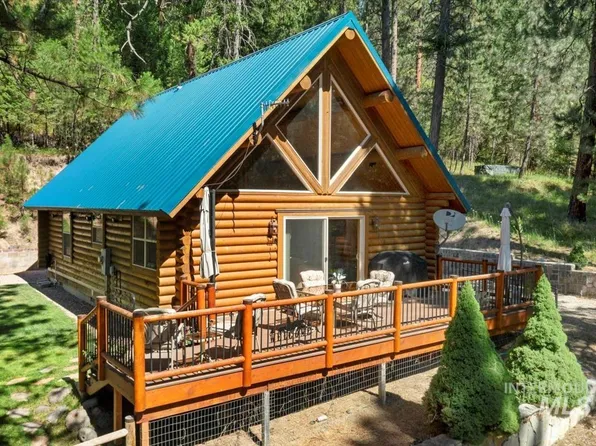 10 Elk Point Rd, Garden Valley, ID 83622