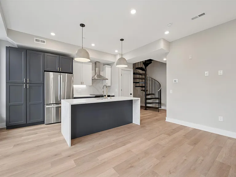 1626 Ridge Ave #Z17 — Photo 11