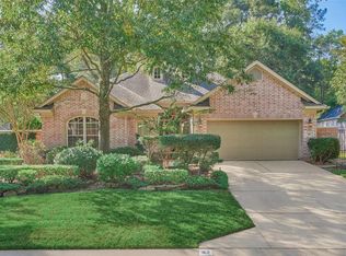 82 S Castlegreen Cir, Spring, TX 77381