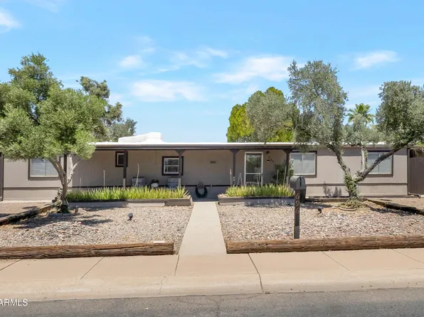696 W MANOR Street, Chandler, AZ 85225