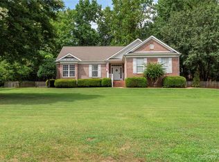 114 Harbor Landing Dr, Mooresville, NC 28117