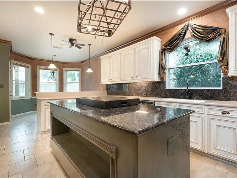 17422 Palisander Ct — Photo 15