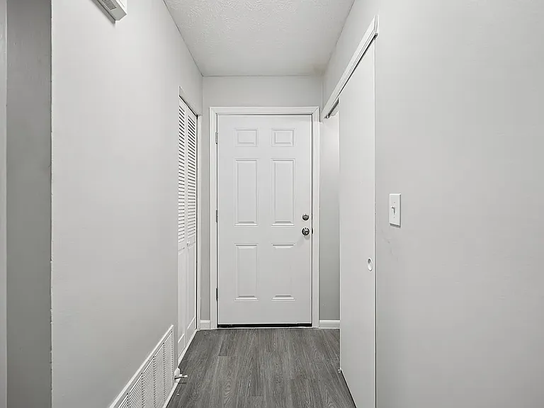 Summit Park Apartments — Photo 44